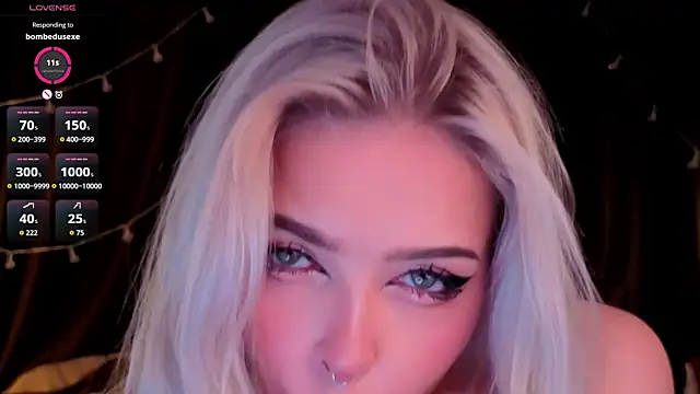 ShyniAlice online show from June 6, 2026, 4:17 am
