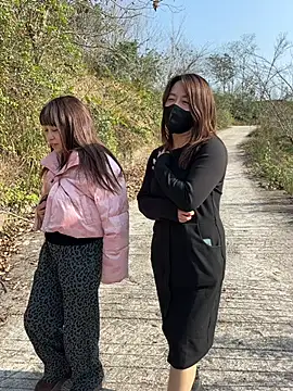 yeye90947 online show from January 10, 2026, 5:42 am