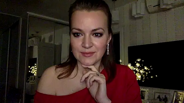 Snapshot of Ivoryne chatting on March 4, 2026, 11:55 pm Ivoryne online show from March 4, 2026, 11:55 pm