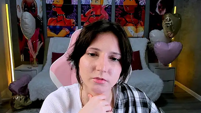 Snapshot of KikaOsterman chatting on March 1, 2026, 12:07 pm KikaOsterman online show from March 1, 2026, 12:07 pm