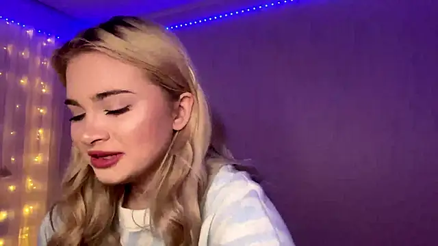 KariJarecke online show from February 7, 2026, 1:04 pm