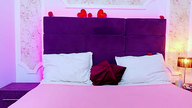 EvelinHill online show from February 17, 2026, 5:04 am