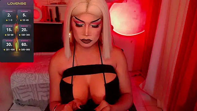 deliciousClaire online show from May 4, 2026, 8:38 pm