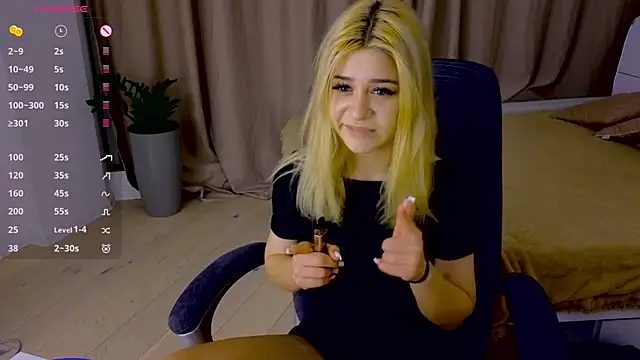 ApheliaStar online show from January 11, 2026, 4:01 pm