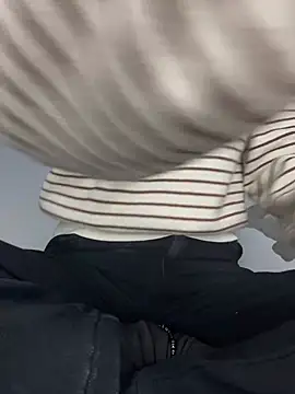 Snapshot of paribaby09 chatting on January 13, 2026, 3:39 pm paribaby09 online show from January 13, 2026, 3:39 pm