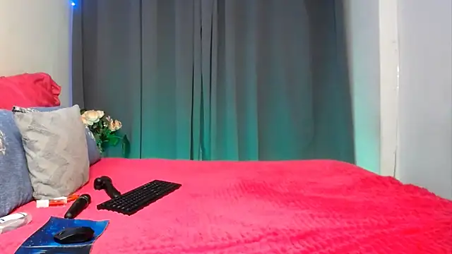 FifiBae1 online show from June 2, 2026, 10:23 pm