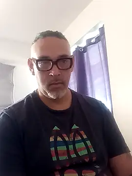 Snapshot of Big_vittollo chatting on March 3, 2026, 3:29 pm Big vittollo online show from March 3, 2026, 3:29 pm