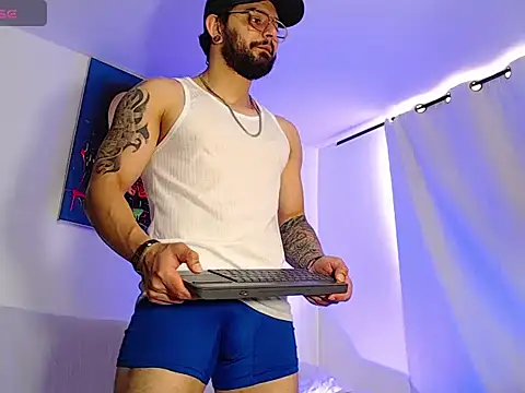 Snapshot of Axel_Stton chatting on May 29, 2026, 12:58 pm Axel Stton online show from May 29, 2026, 12:58 pm