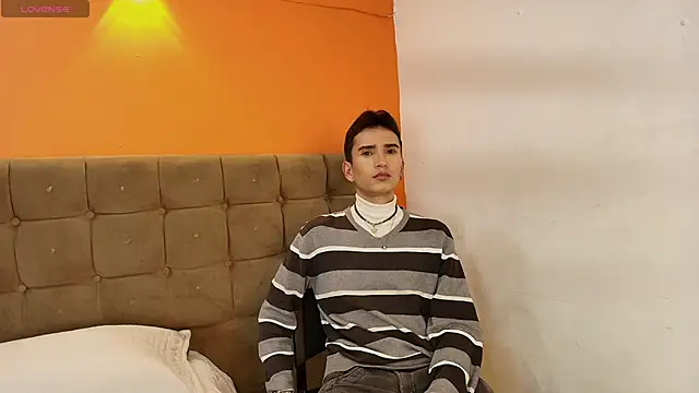 Iam Smith  online show from March 3, 2026, 7:42 pm