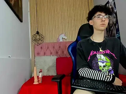 Syriussz online show from February 14, 2026, 7:32 pm