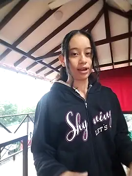 l0lita emi online show from April 16, 2026, 11:11 am