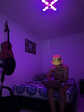 BabyAzz19 online show from January 11, 2026, 3:33 am