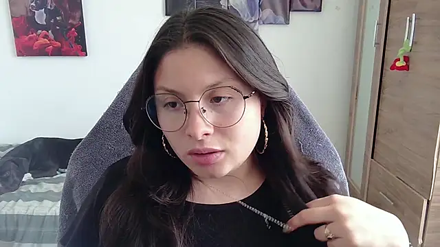 Snapshot of yessica_gomez01 chatting on April 24, 2026, 7:38 pm yessica gomez01 online show from April 24, 2026, 7:38 pm