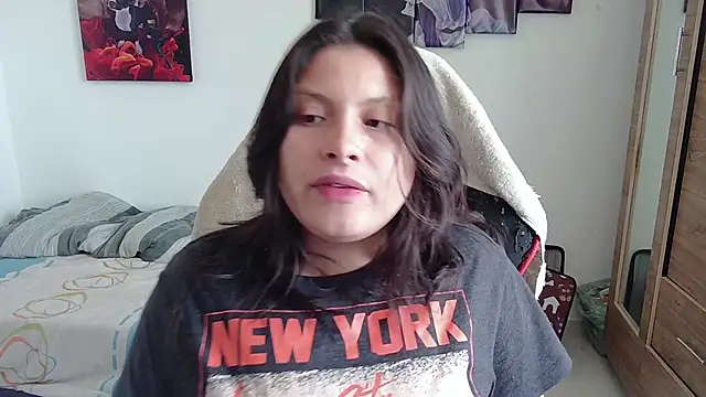 Snapshot of yessica_gomez01 chatting on May 16, 2026, 9:13 pm yessica gomez01 online show from May 16, 2026, 9:13 pm