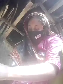 Laila 21 online show from January 15, 2026, 6:29 am