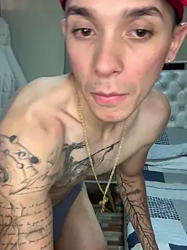  Ander Xx online show from March 18, 2026, 6:55 pm