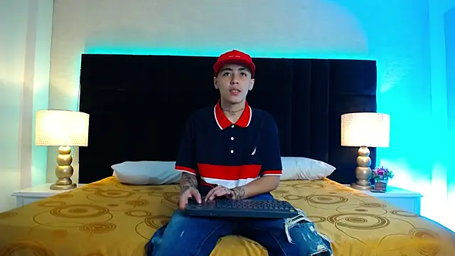 Raven Cox online show from January 11, 2026, 5:12 am