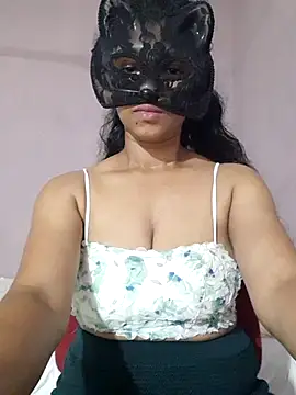 cutehotwife online show from March 9, 2026, 5:50 pm