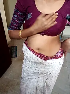 Snapshot of Aanubabya chatting on January 15, 2026, 10:53 am Aanubabya online show from January 15, 2026, 10:53 am