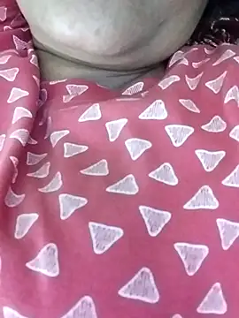 Snapshot of Zaara101 chatting on April 1, 2026, 6:27 pm Zaara101 online show from April 1, 2026, 6:27 pm