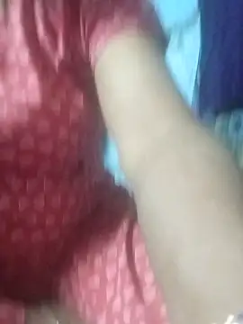 Snapshot of Zaara101 chatting on April 7, 2026, 5:46 pm Zaara101 online show from April 7, 2026, 5:46 pm