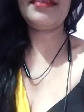 Snapshot of Zaara101 chatting on June 12, 2026, 6:18 pm Zaara101 online show from June 12, 2026, 6:18 pm