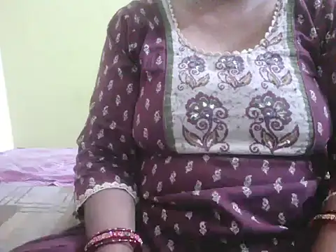 Snapshot of mohini_bhabhi chatting on May 14, 2026, 2:40 am mohini bhabhi online show from May 14, 2026, 2:40 am