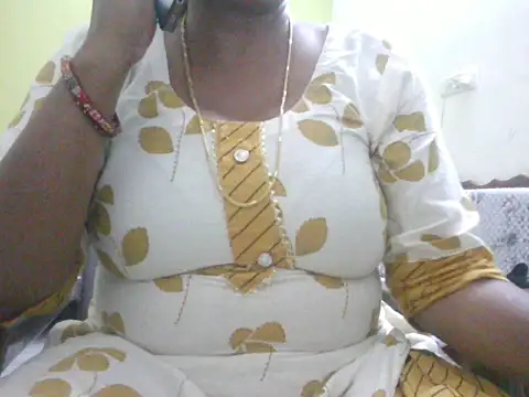 Snapshot of mohini_bhabhi chatting on June 15, 2026, 11:34 am mohini bhabhi online show from June 15, 2026, 11:34 am