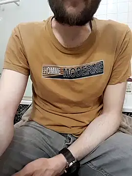 80julien online show from March 30, 2026, 7:48 pm