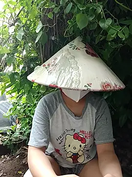 EnzxMoon02 online show from May 31, 2026, 5:26 am