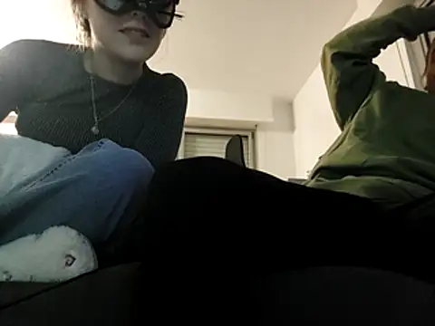 paoloandluna7 online show from January 10, 2026, 5:26 pm