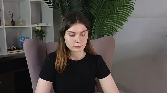 RickiHamelinck online show from January 11, 2026, 7:57 am