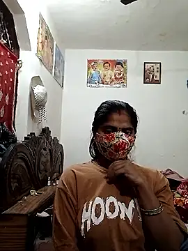 Angel eyes00 online show from January 13, 2026, 4:56 pm