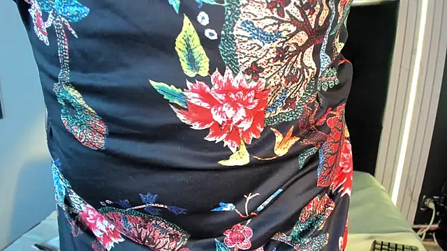 Snapshot of Julieta_nori chatting on January 13, 2026, 11:15 am Julieta nori online show from January 13, 2026, 11:15 am