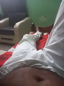 deshi9inch9 online show from June 12, 2026, 7:13 pm