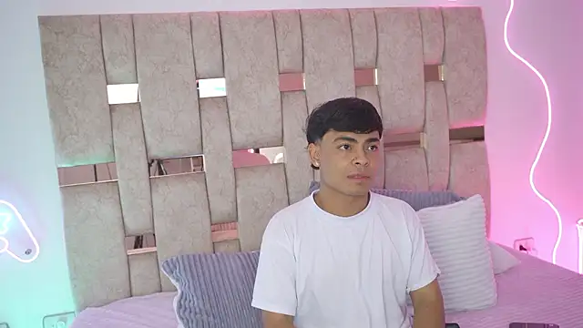 Snapshot of LiamJaxon chatting on January 14, 2026, 3:34 am LiamJaxon online show from January 14, 2026, 3:34 am