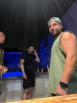 Snapshot of dogfrota chatting on January 13, 2026, 12:38 am dogfrota online show from January 13, 2026, 12:38 am