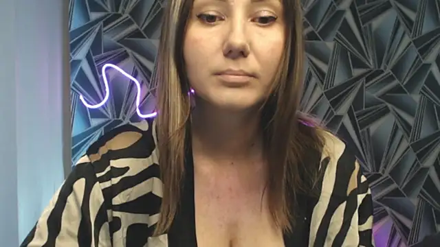 NikkiKiss    online show from May 15, 2026, 12:28 am