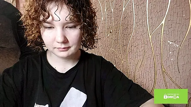 sewsewsewe online show from March 3, 2026, 9:42 pm