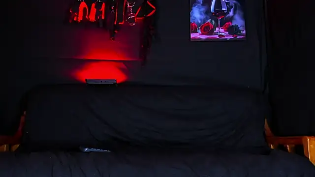 Snapshot of JessicaStones chatting on February 10, 2026, 8:57 pm JessicaStones online show from February 10, 2026, 8:57 pm