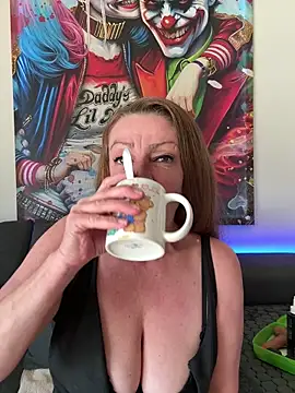 gabi-milf online show from March 5, 2026, 8:10 am