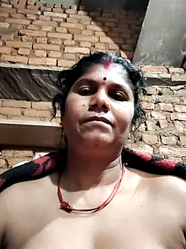 Hot di97 online show from February 11, 2026, 7:41 pm