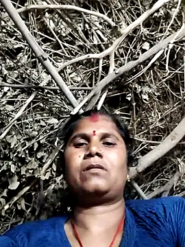 Snapshot of Hot_di97 chatting on July 8, 2026, 3:49 pm Hot di97 online show from July 8, 2026, 3:49 pm