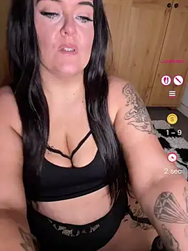 Snapshot of Miss_CurvesXXX chatting on June 12, 2026, 10:52 pm Miss CurvesXXX online show from June 12, 2026, 10:52 pm
