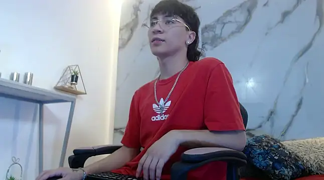 XanderGrey8 online show from April 16, 2026, 7:25 pm