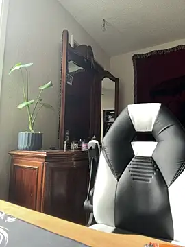 Snapshot of JoeyBlazy chatting on May 23, 2026, 4:11 pm JoeyBlazy online show from May 23, 2026, 4:11 pm