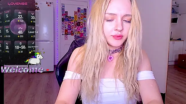 sailormoon666  online show from March 6, 2026, 1:35 am