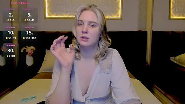 SusanBev online show from March 5, 2026, 8:43 am