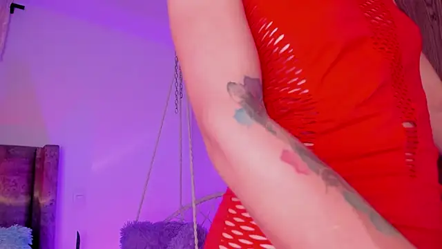 miss  charlotte7 online show from April 18, 2026, 2:26 am