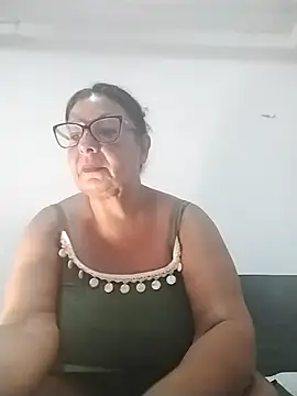 Snapshot of anaisytu chatting on August 3, 2026, 11:15 am anaisytu online show from August 3, 2026, 11:15 am